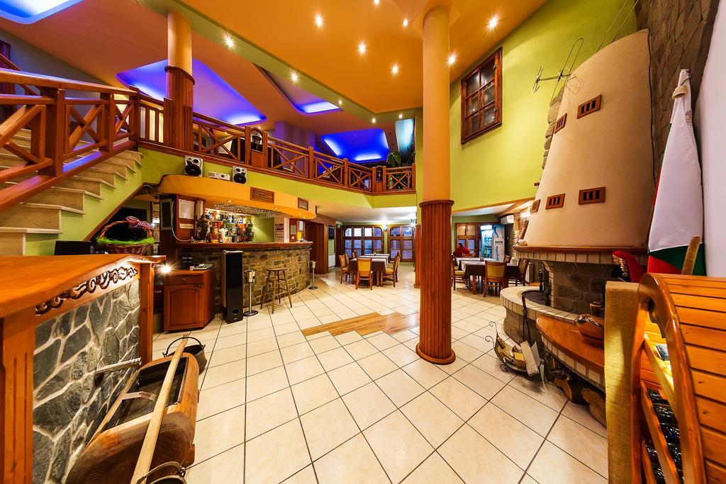 Family Hotel Ogi Asenovgrad Bagian luar foto